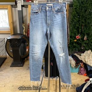 Levi’s Wedgie Skinny Jean Size 28